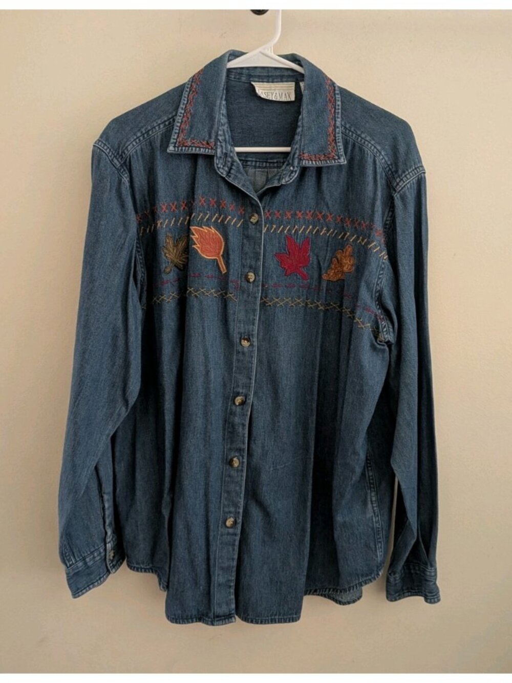 Vtg Casey & Max Embroidery Denim Button Down Top Women's XL Fall Autumn Shirt